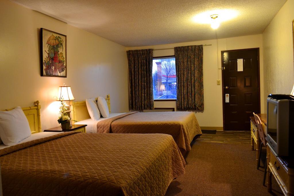 Hoo-Doo Motel Drumheller Phòng bức ảnh