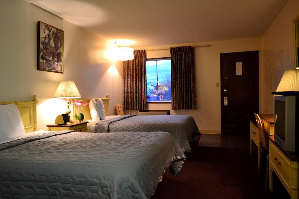 Hoo-Doo Motel Drumheller Phòng bức ảnh