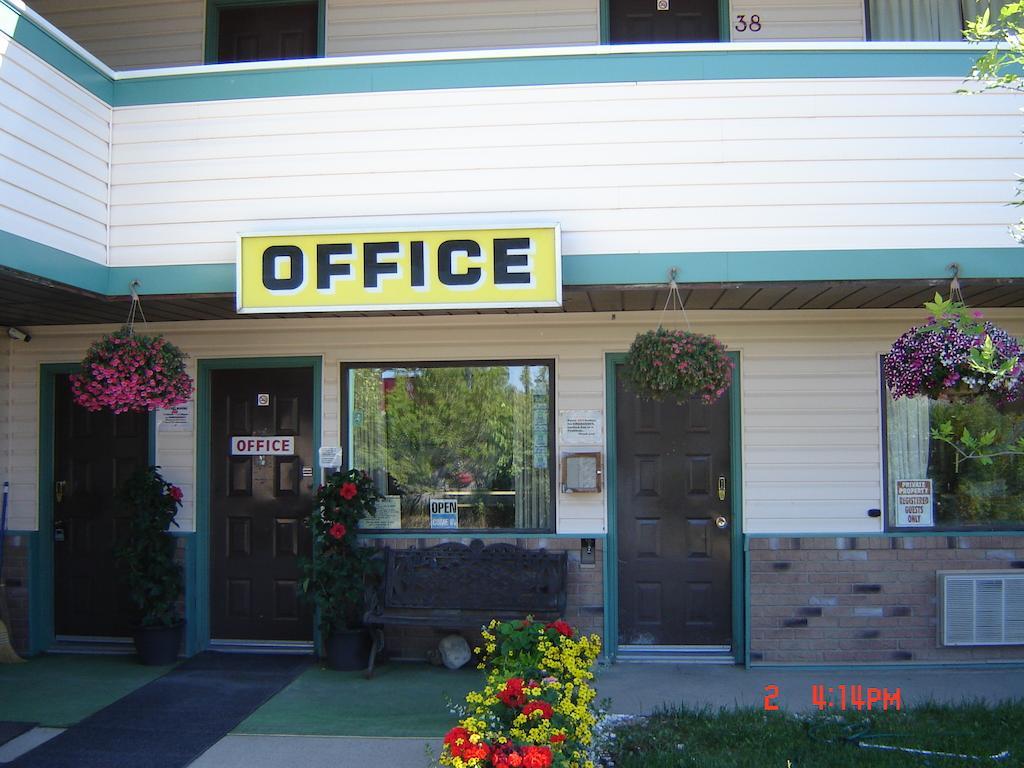 Hoo-Doo Motel Drumheller Ngoại thất bức ảnh