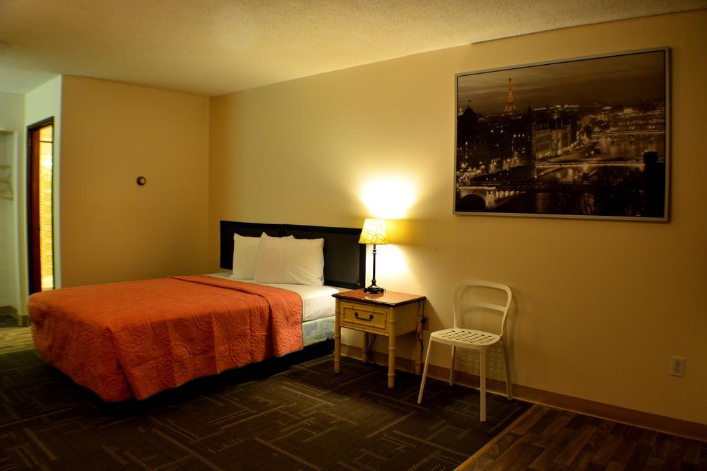 Hoo-Doo Motel Drumheller Ngoại thất bức ảnh